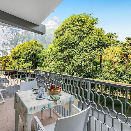 Residenza Lago D'Argento - Happy Rentals Riva del Garda Luaran gambar