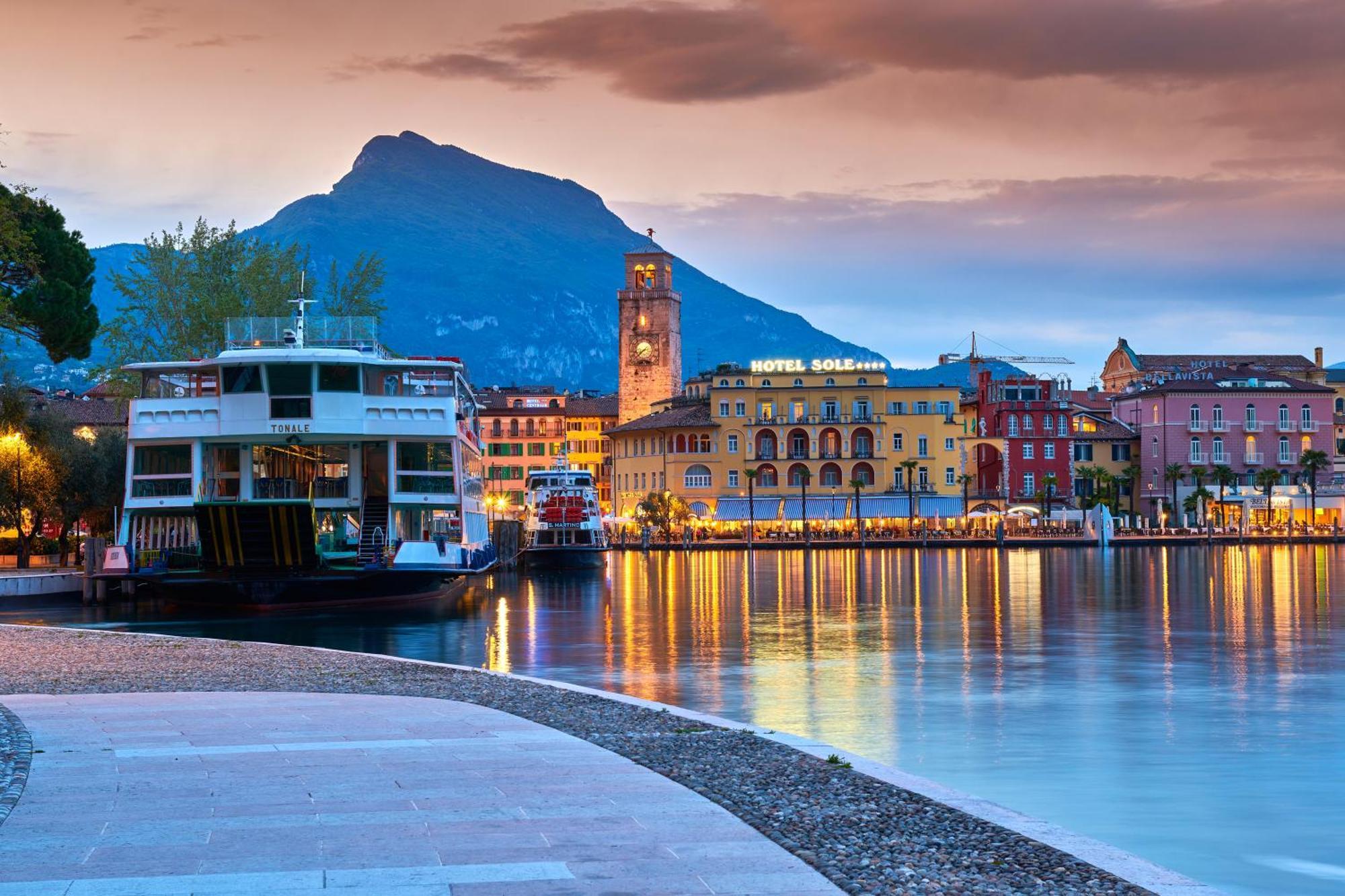 Residenza Lago D'Argento - Happy Rentals Riva del Garda Luaran gambar