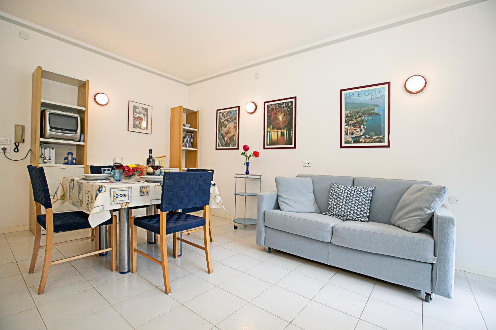 Residenza Lago D'Argento - Happy Rentals Riva del Garda Luaran gambar