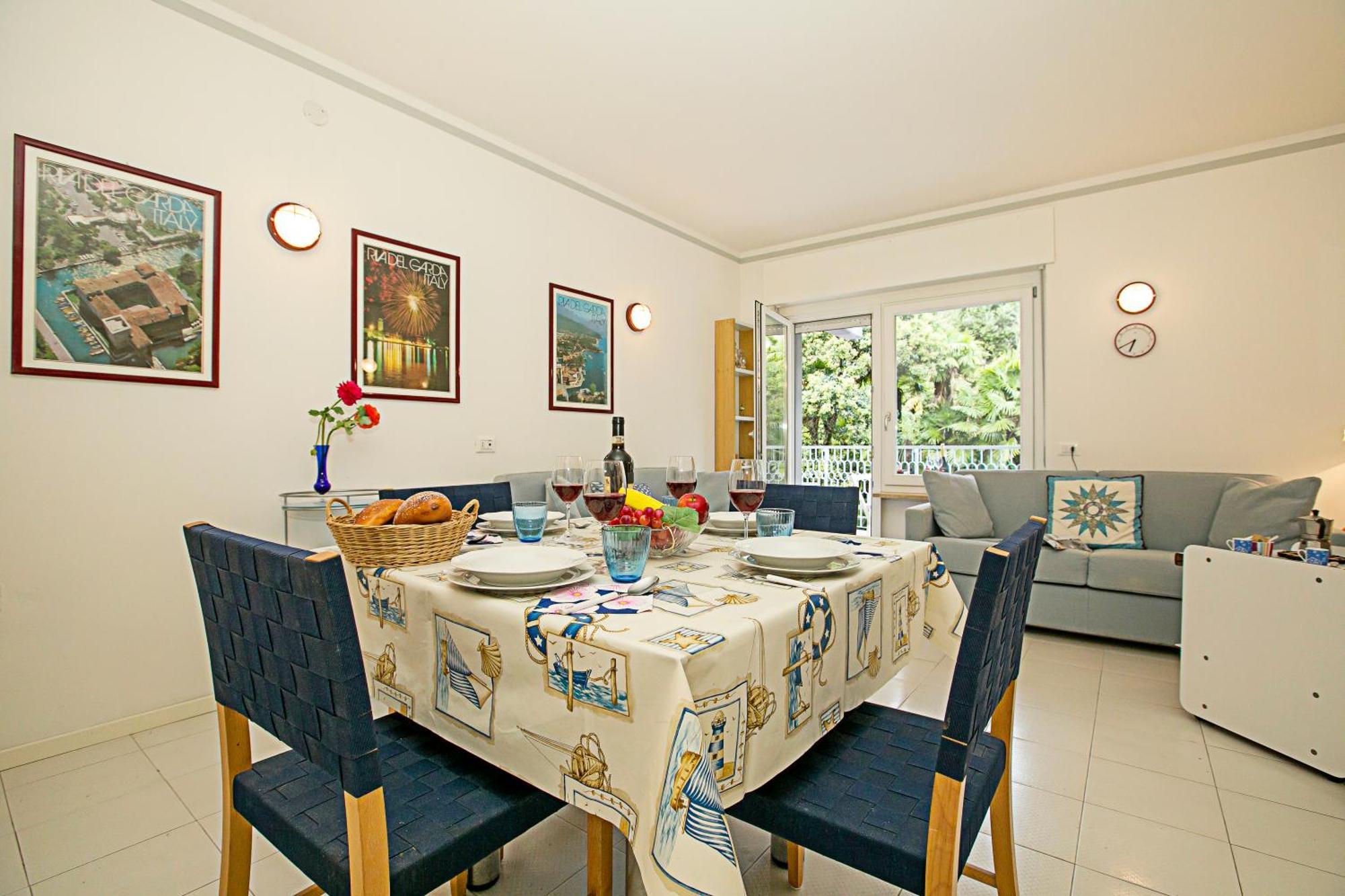Residenza Lago D'Argento - Happy Rentals Riva del Garda Luaran gambar