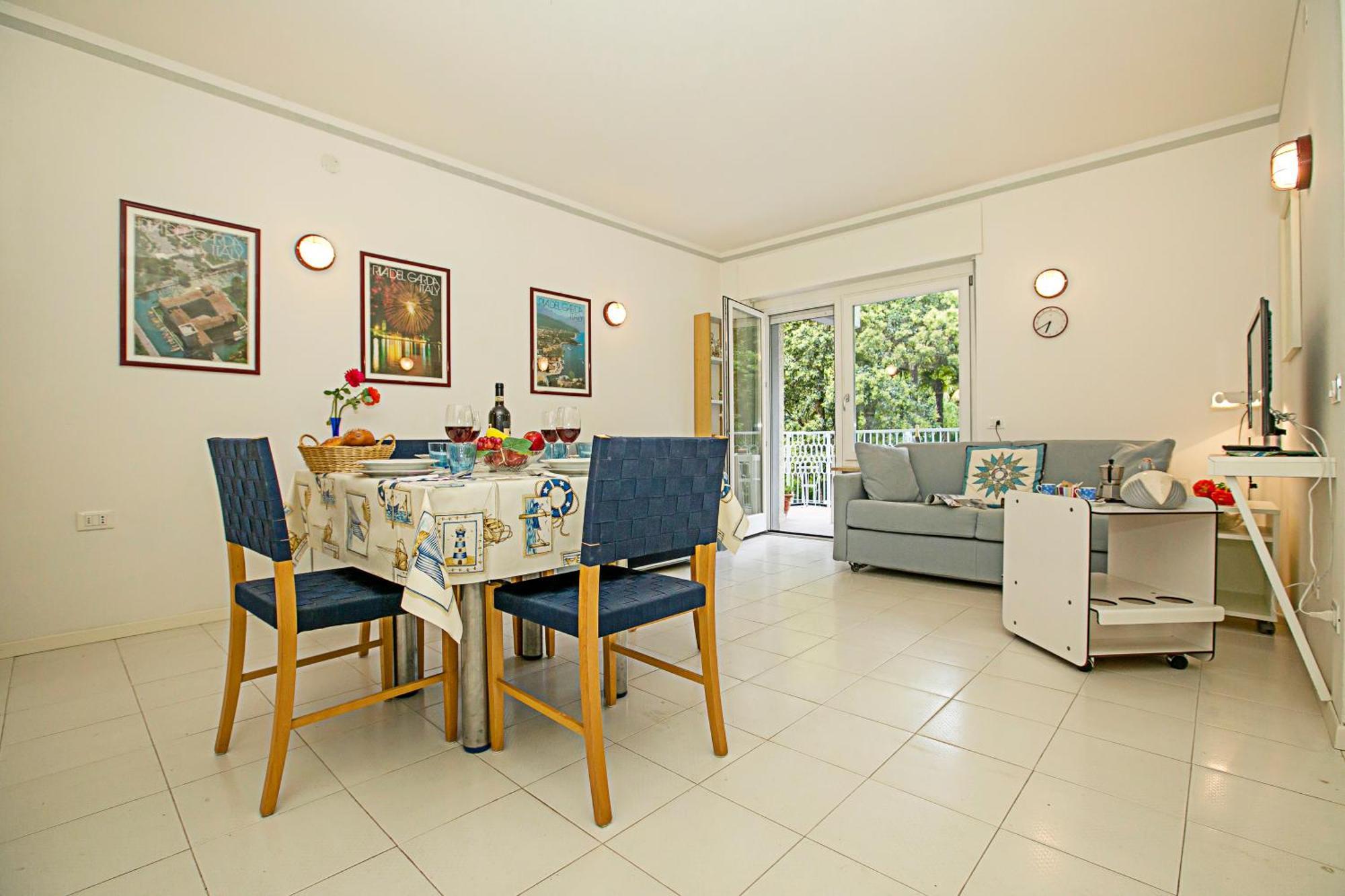 Residenza Lago D'Argento - Happy Rentals Riva del Garda Luaran gambar