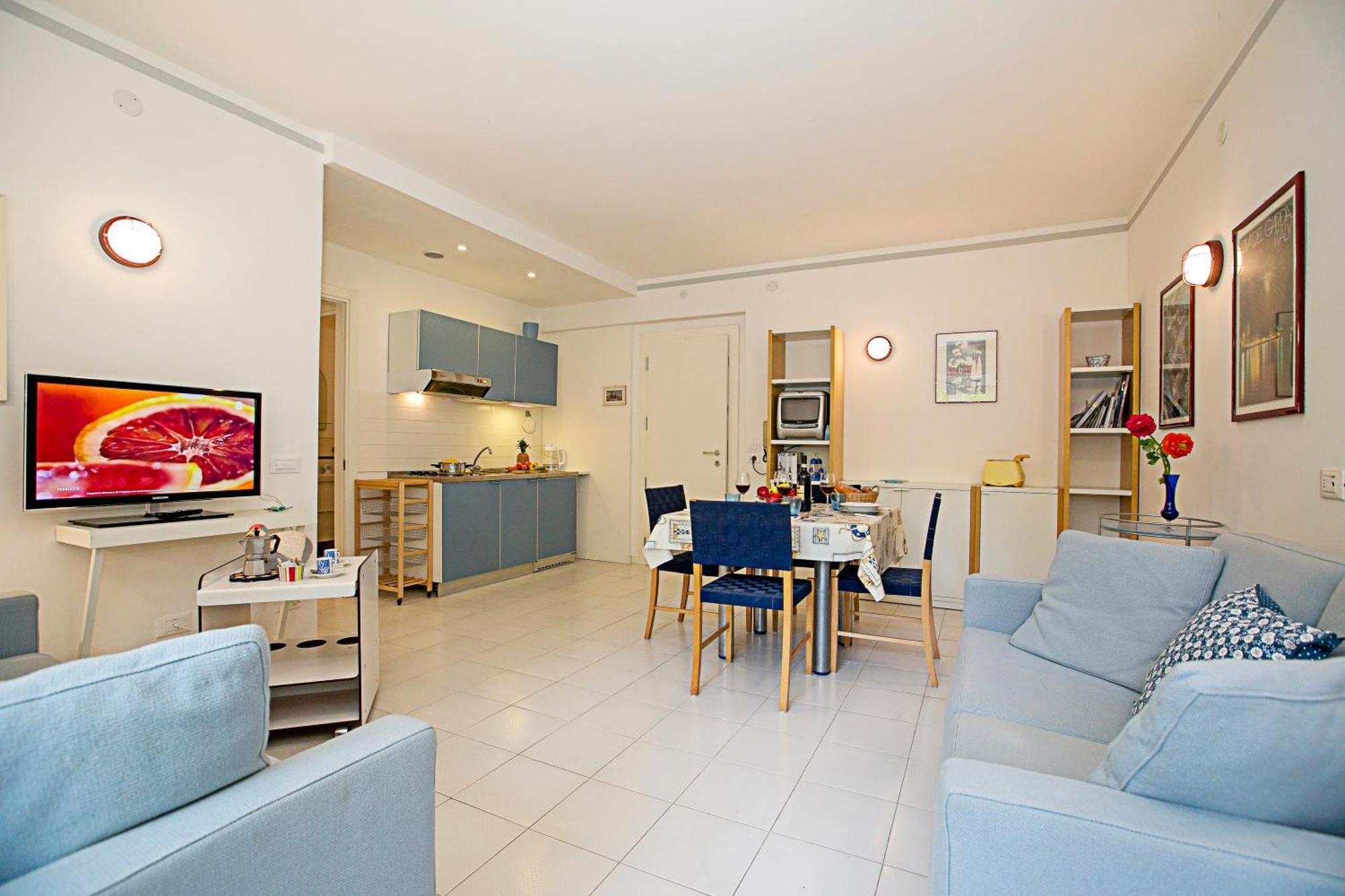 Residenza Lago D'Argento - Happy Rentals Riva del Garda Luaran gambar