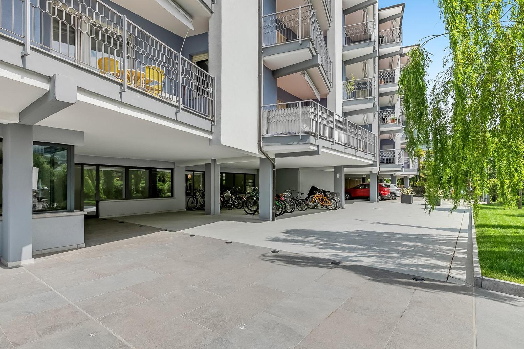 Residenza Lago D'Argento - Happy Rentals Riva del Garda Luaran gambar