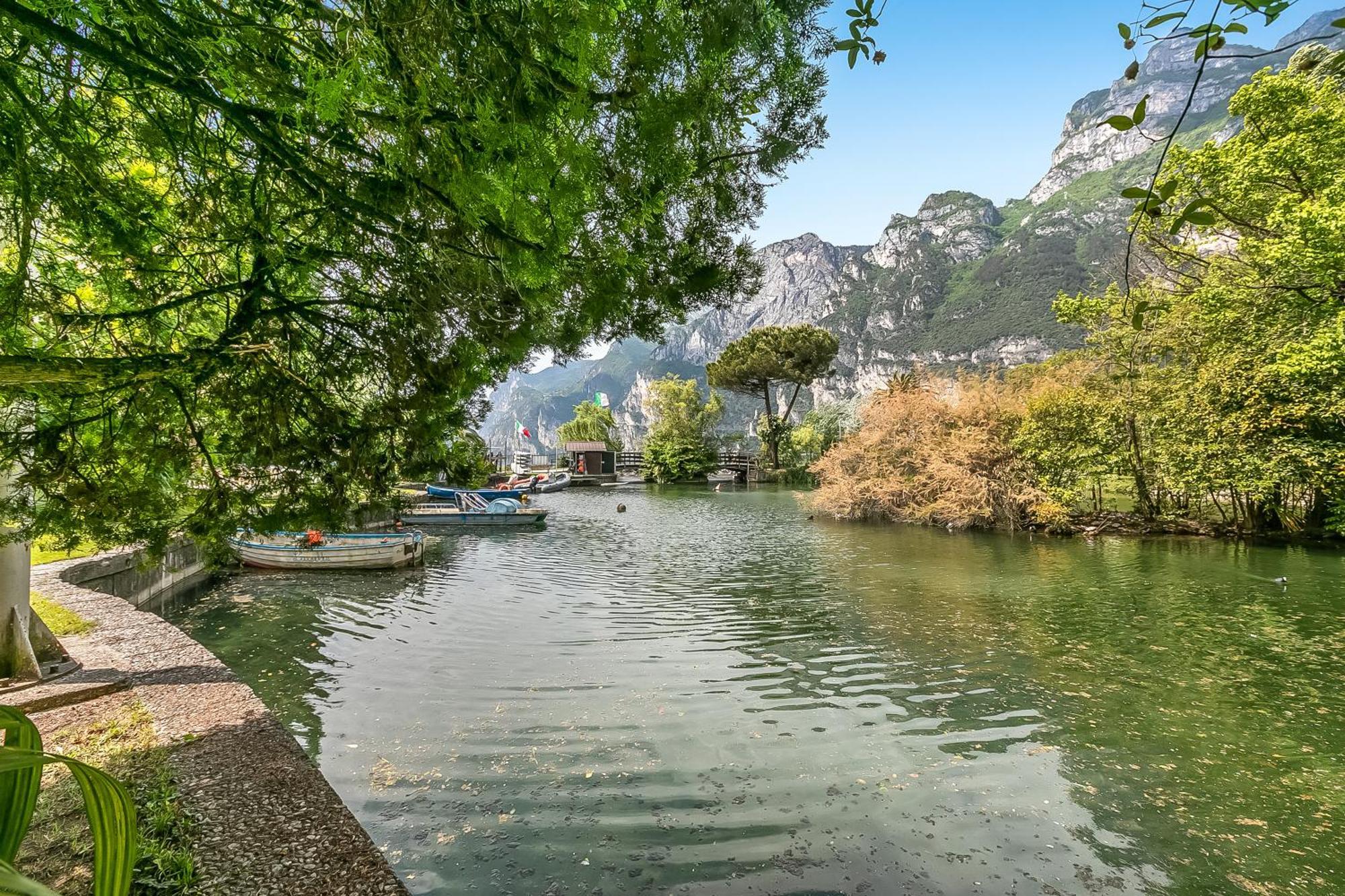 Residenza Lago D'Argento - Happy Rentals Riva del Garda Luaran gambar