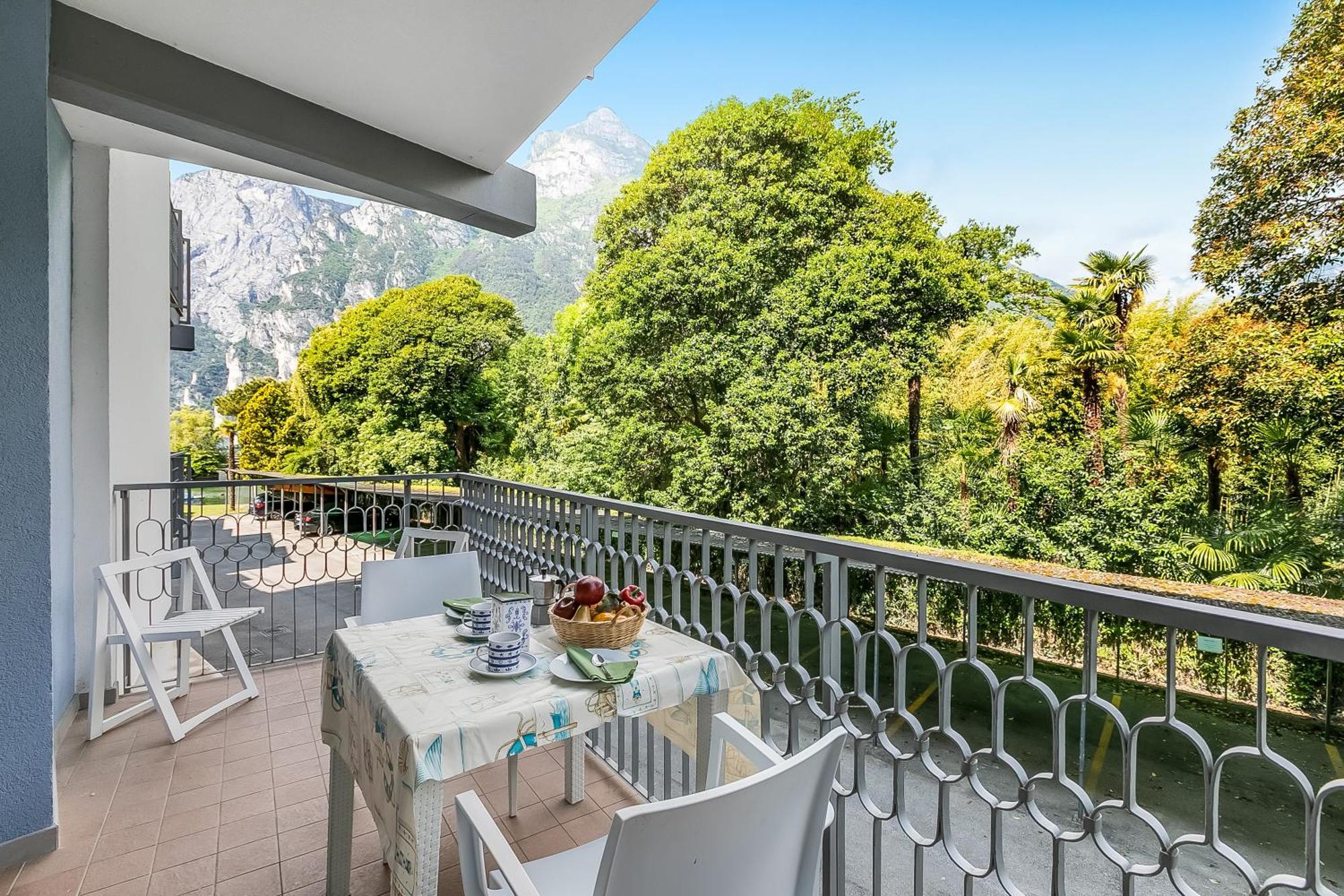 Residenza Lago D'Argento - Happy Rentals Riva del Garda Luaran gambar